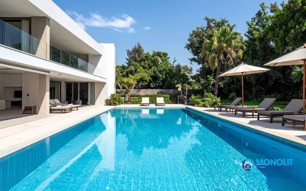 chalets con piscina en Ciudad Quesada